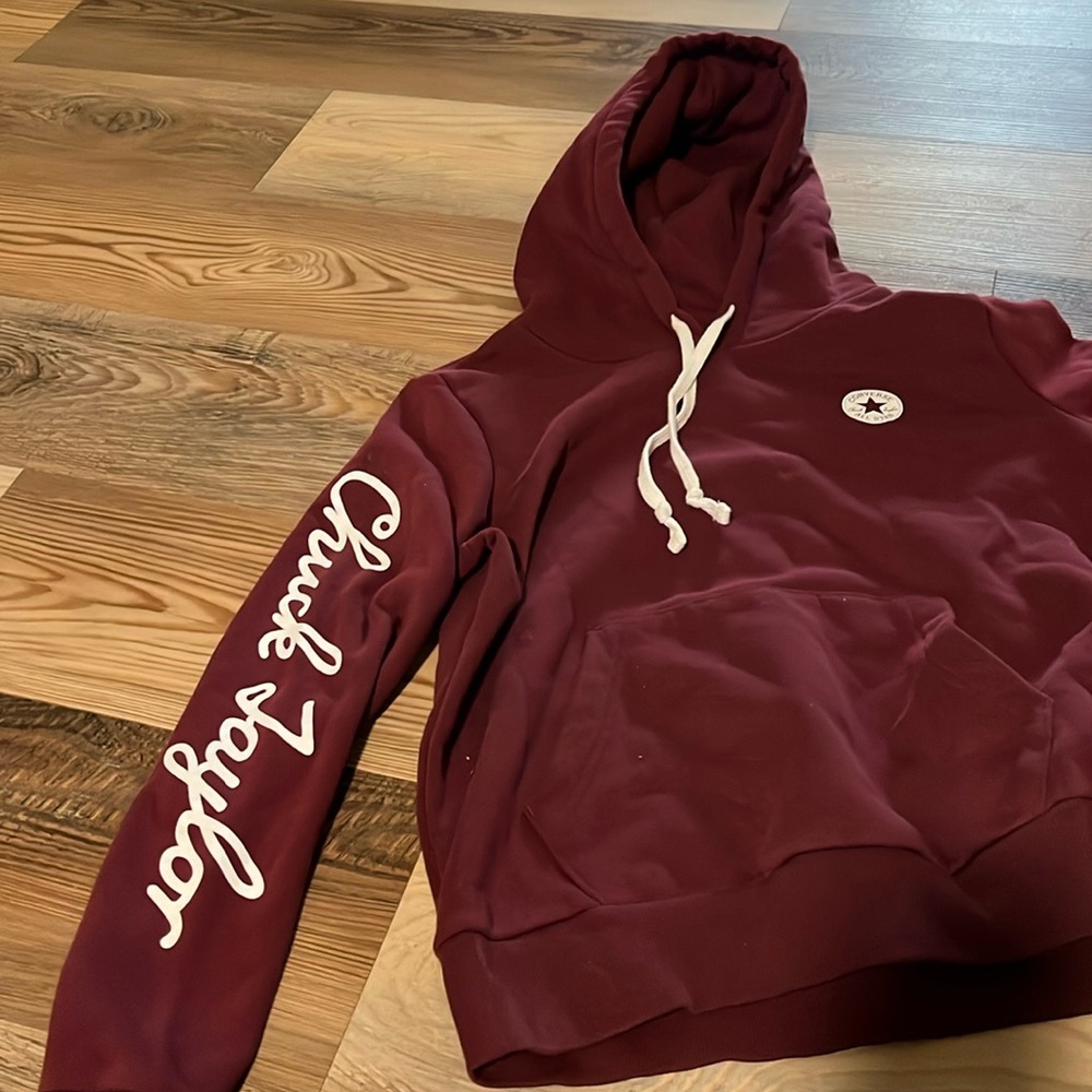 Maroon converse hoodie
